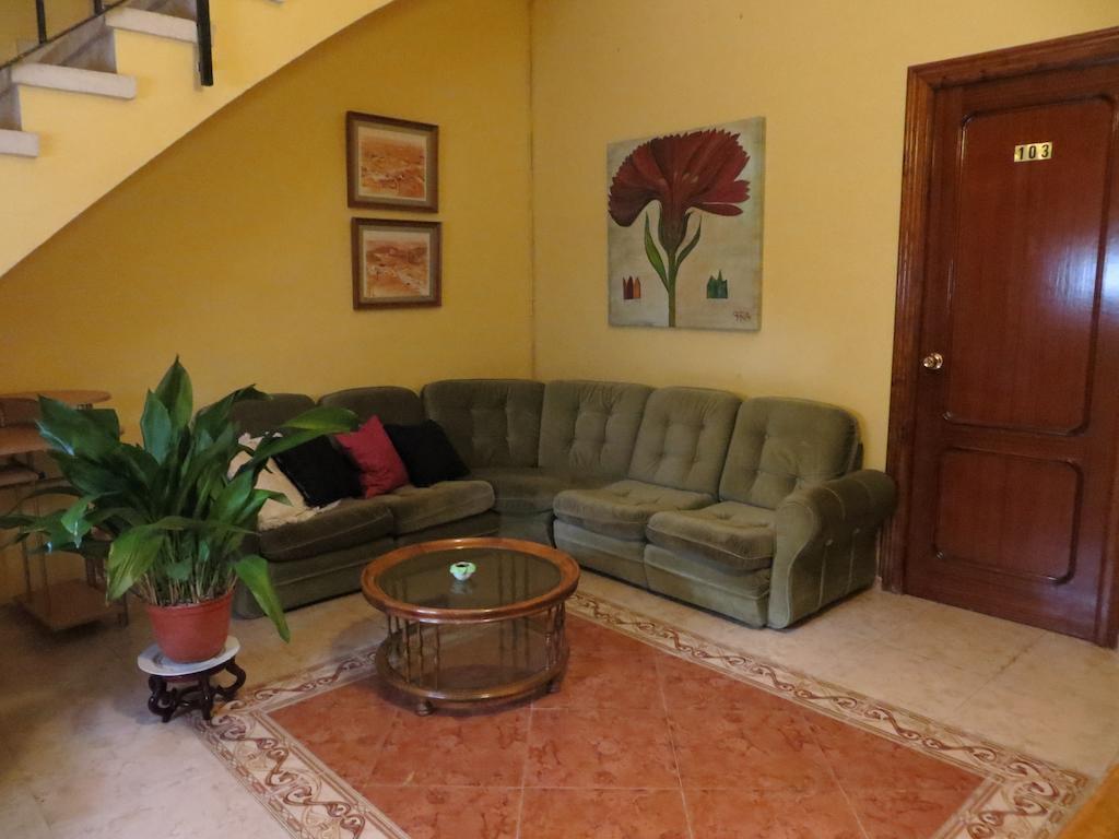 Hostal Restaurante Reina El Tejar エクステリア 写真
