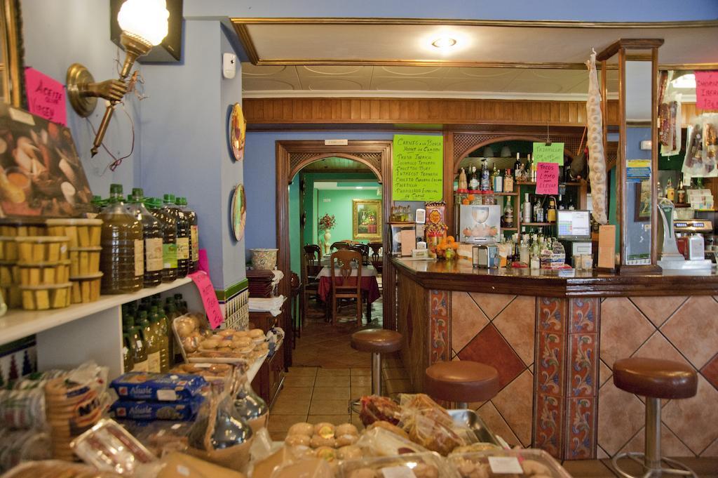 Hostal Restaurante Reina El Tejar エクステリア 写真